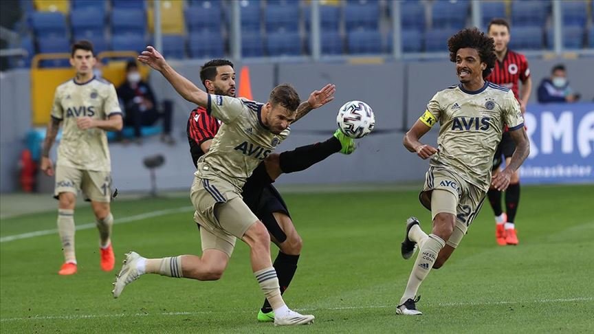 Fenerbahçe, Gençlerbirliği’ni farklı geçti