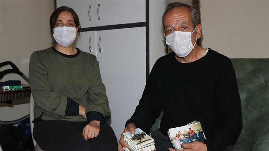 Enkaz altından kurtardığı ailesiyle yeni hayata adım attı