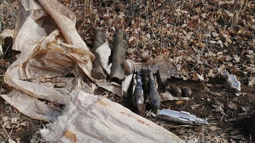 Bitlis’te teröristlere ait iki lav silahı ile mühimmat ele geçirildi