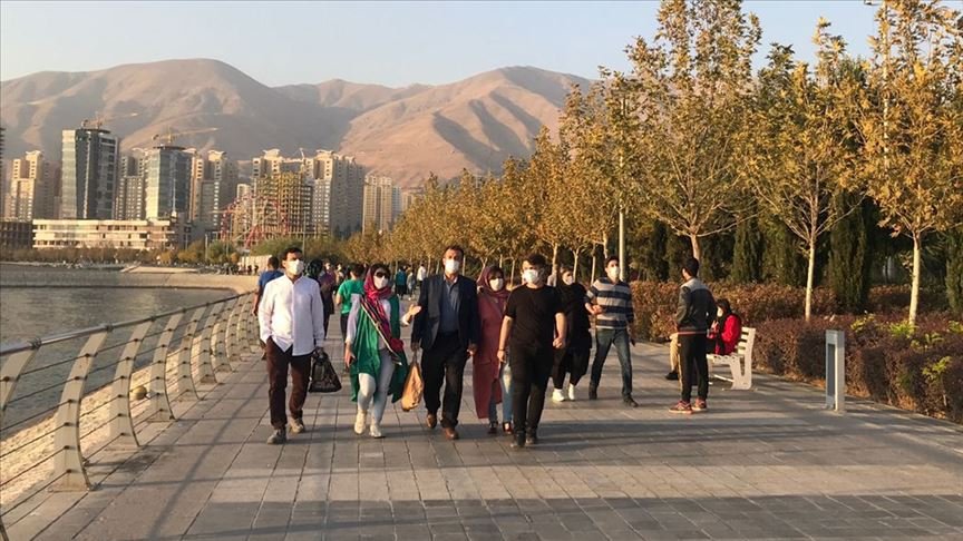 İran’da son 24 saatte 462 kişi Kovid-19’dan hayatını kaybetti