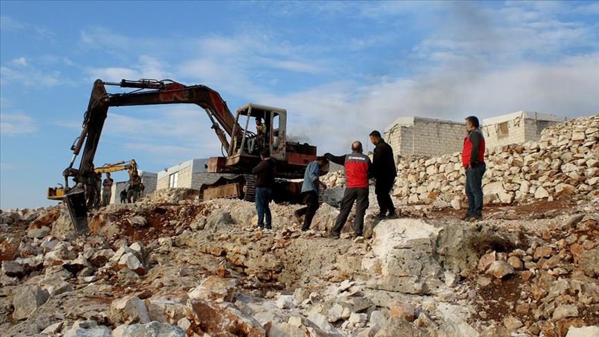 Sadakataşı Derneği, İdlib’de 100 briket evin temelini attı