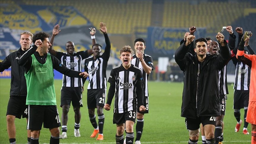 Beşiktaş Kulübü Başkanı Çebi’den futbolculara kutlama