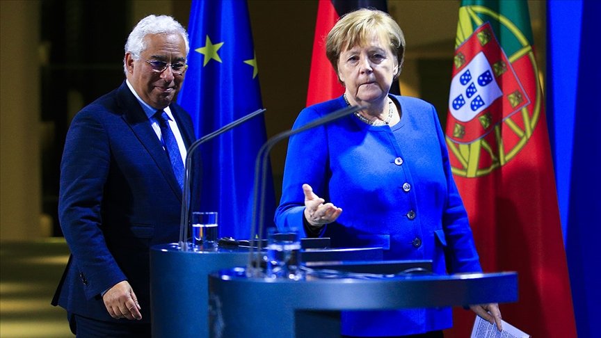 Almanya Başbakanı Merkel AB dönem başkanlığını Portekiz Başbakanı Costa’ya devretti