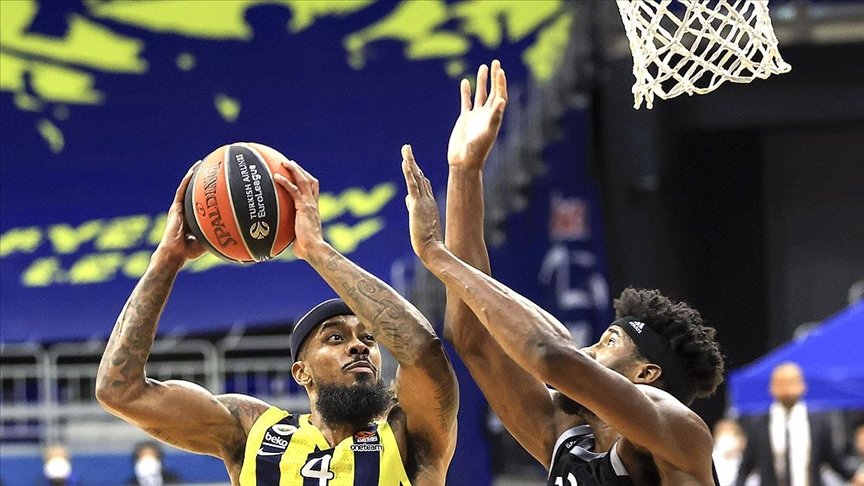 Fenerbahçe THY Avrupa Ligi’nde rahat kazandı