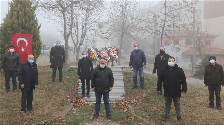 Bulgaristan’da annesinin kucağında öldürülen Türkan bebek ölümünün 36. yılında Edirne’de anıldı
