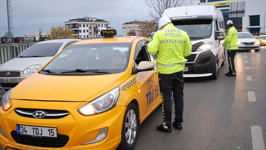 İstanbul’da toplu taşıma araçlarında Kovid-19 denetimi