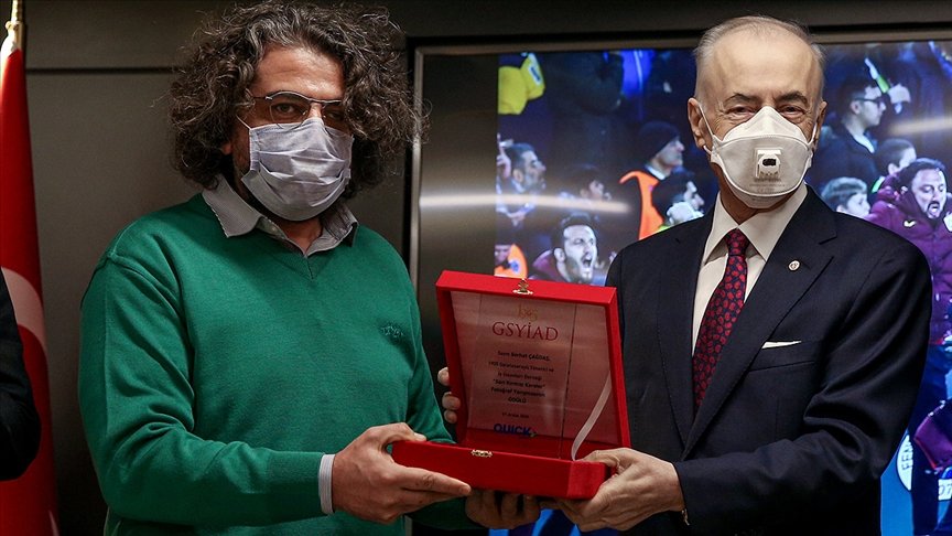 AA foto muhabirlerine ‘Sarı-Kırmızı Kareler’ ödülü