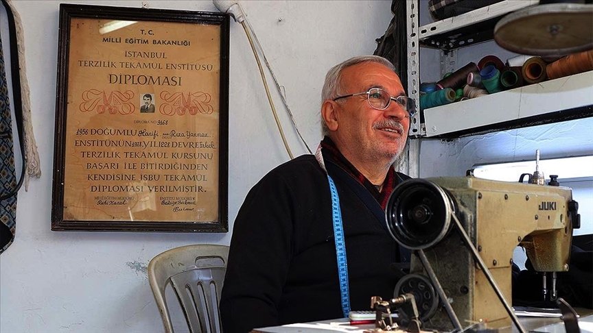 Tarihi sokakların yarım asırlık ‘diplomalı’ terzisi