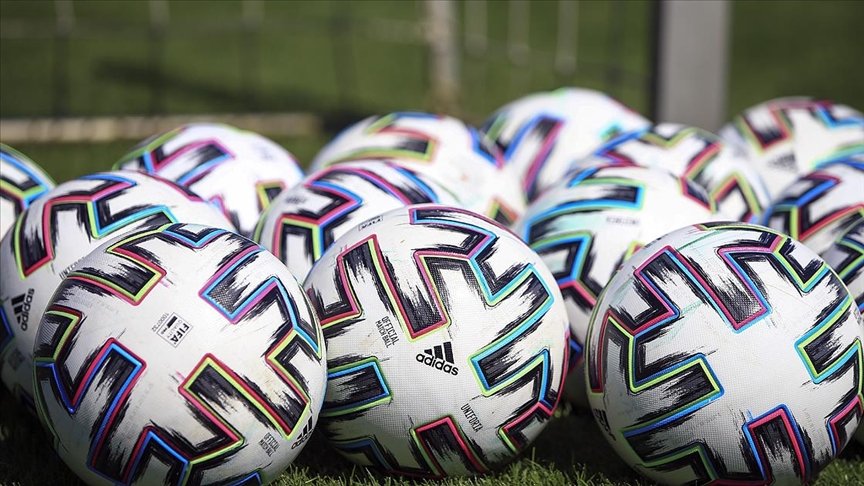 Futbolda ara transfer dönemi yarın kapanıyor