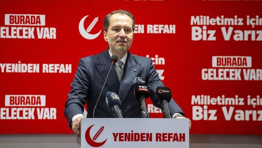 Yeniden Refah Partisi Genel Başkanı Erbakan: Üçüncü bir ittifakın omurgasını oluşturmak üzere görüşmeler yapıyoruz