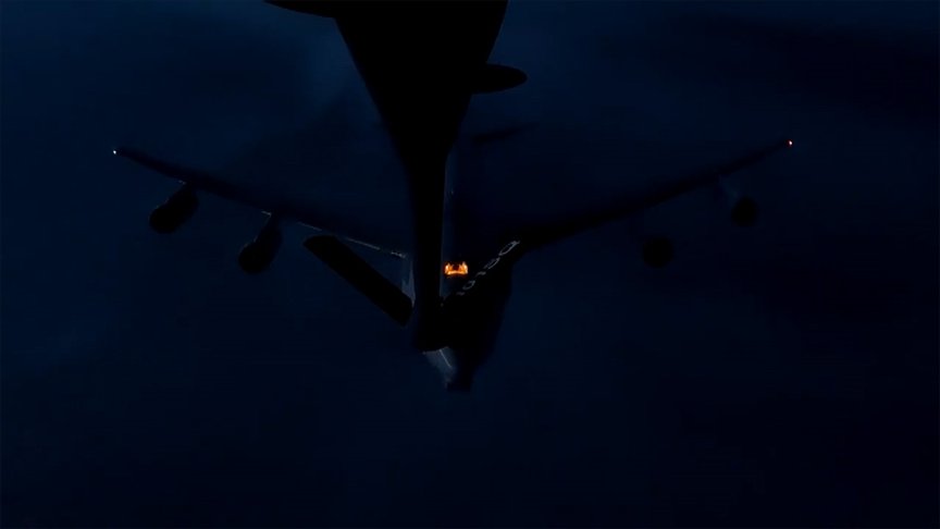 Türk Hava Kuvvetleri, NATO uçağına ilk kez gece görevinde havada yakıt ikmali yaptı