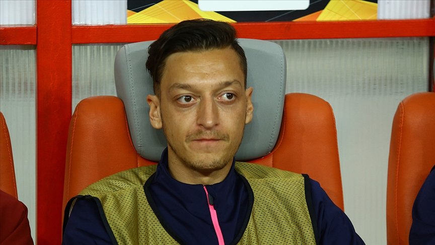 Fenerbahçe Sportif Direktörü Emre Belözoğlu: Mesut, her zamankinden daha yakın