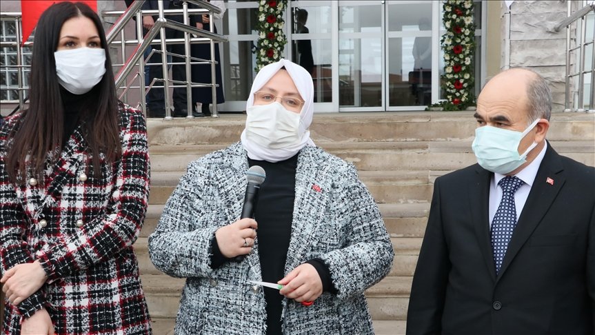 Bakan Selçuk, Engelsiz Yaşam Merkezi’nin açılışında konuştu: Türkiye’deki tüm engellilerimize sahip çıkmayı önemsiyoruz
