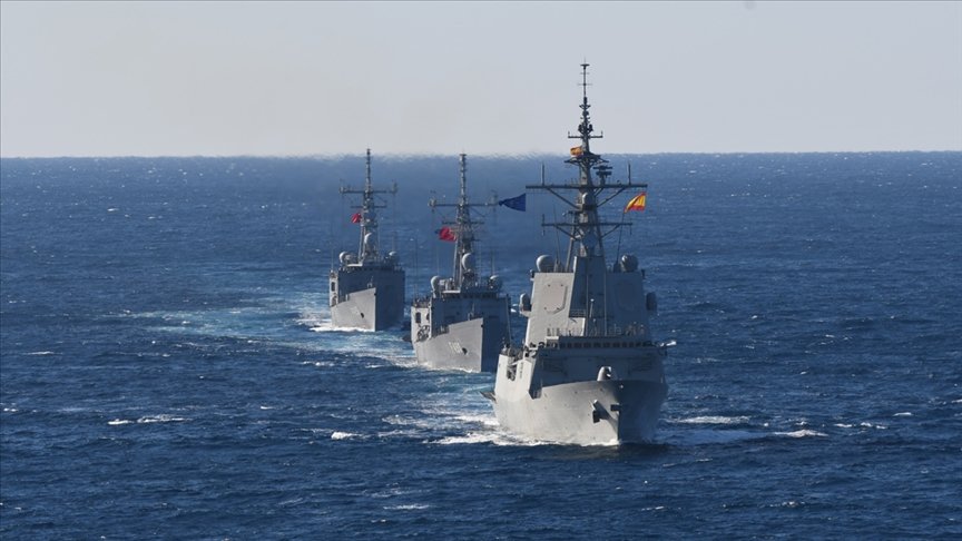 NATO Daimi Deniz Görev Grubu-2 ile TCG GÖKOVA fırkateyni Doğu Akdeniz’de geçiş eğitimi yaptı