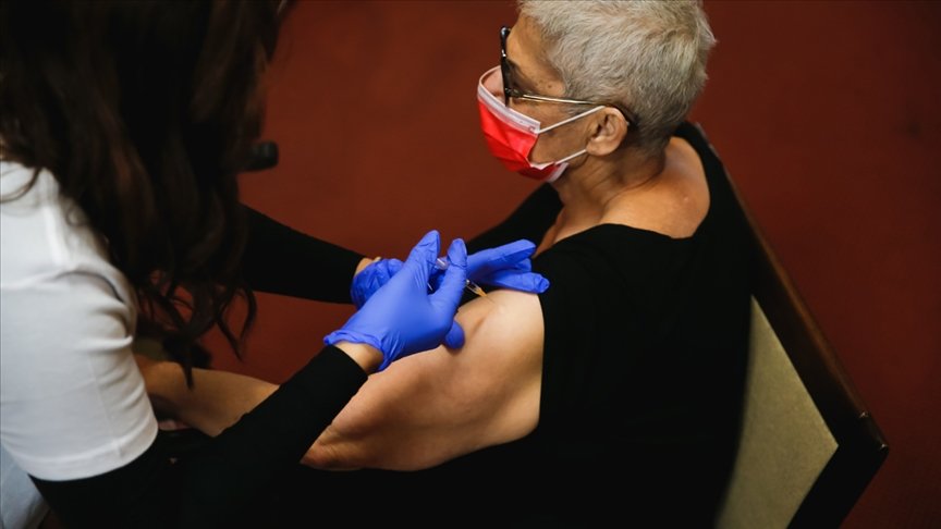 İsrail’de Kovid-19 aşısının ikinci dozu yapılan 128 bin kişiden yalnızca 20’sine virüs bulaştı