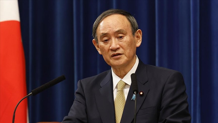 Japonya Başbakanı ‘evde kal’ çağrısına rağmen dışarı çıkan milletvekili adına özür diledi