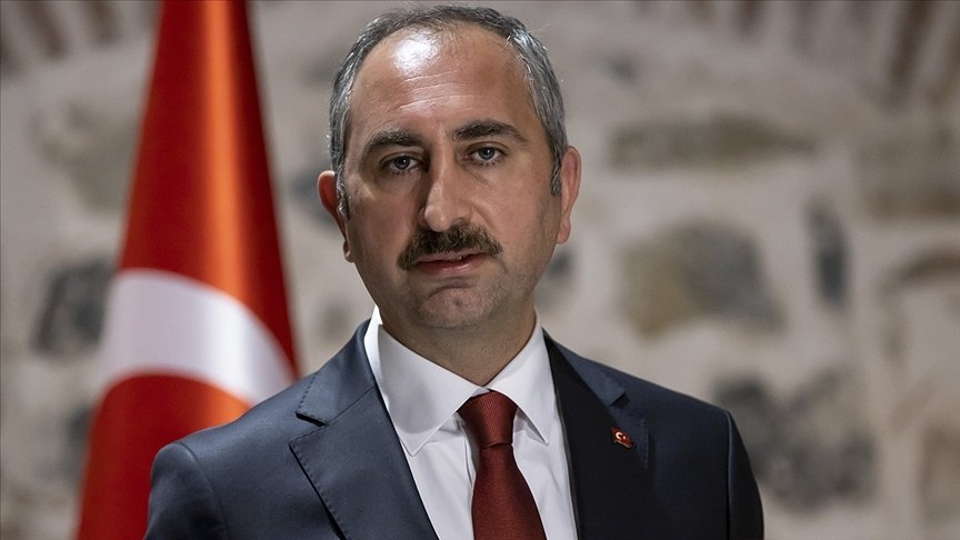 ‘WhatsApp’ın zorunlu güncellemesi çifte standarttır’