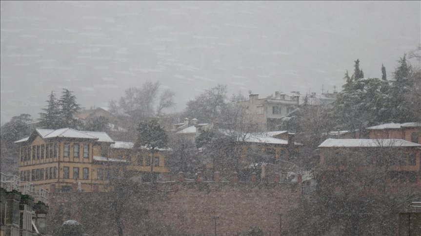 Bursa’da kar yağışı