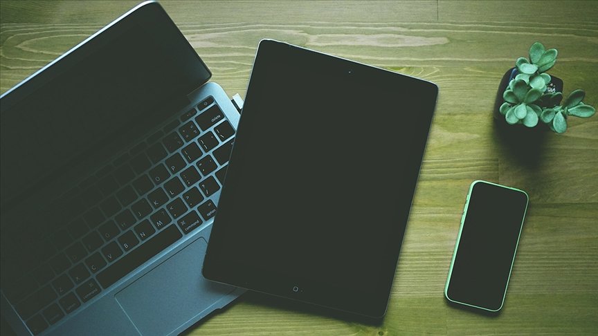 Salgında yeni hayata uyumu ‘mobil cihazlar’ sağladı