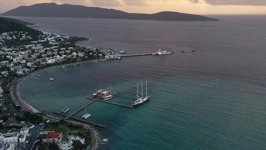 Bodrum’da yağış sonrası denizin rengi değişti