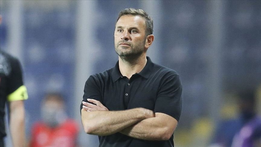 İstanbul Başakşehir Futbol Kulübü, Okan Buruk ile yollarını ayırdı