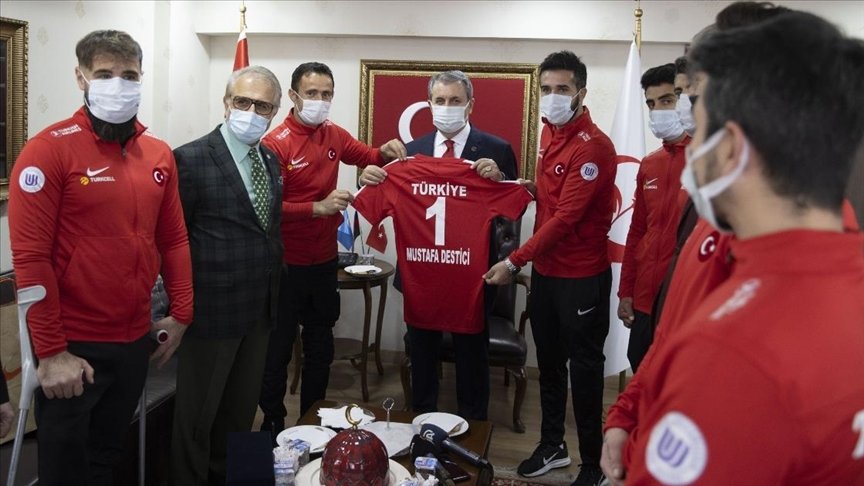 Ampute Milli Futbol Takımı’ndan BBP Genel Başkanı Mustafa Destici’ye ziyaret