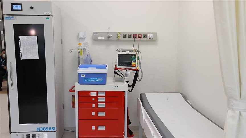 İstanbul’da Kovid-19 aşı odaları için hazırlıklar tamamlandı