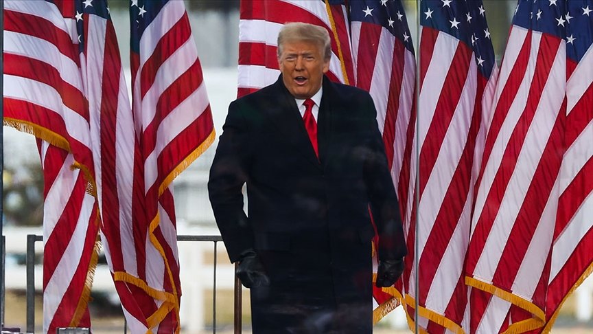 Trump bitiş çizgisine sendeleyerek ilerliyor