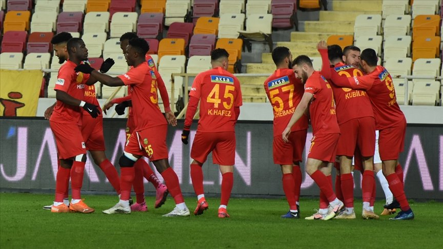 Yeni Malatyaspor sahasında Galatasaray’a geçit vermiyor