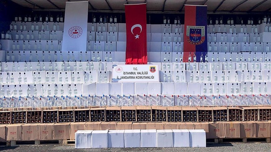 İstanbul’da jandarmadan sahte içki operasyonu