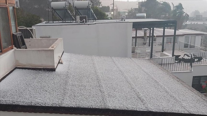 Bodrum ve Milas’a kar yağdı