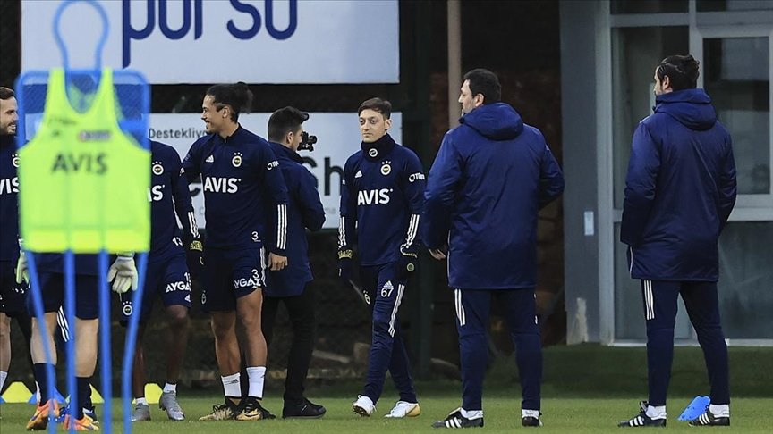 Fenerbahçe Kulübü Mesut Özil transferinin maliyetini açıkladı