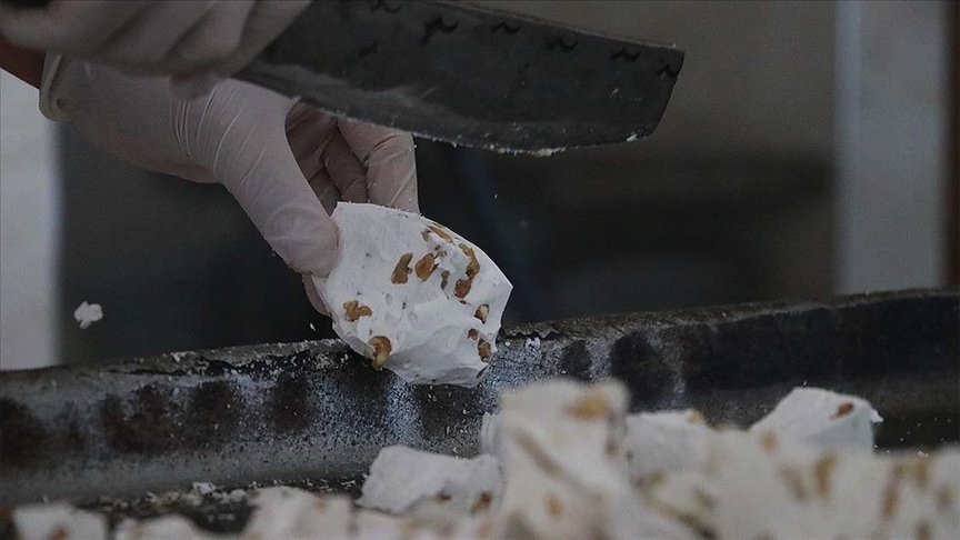 Bolu’ya özgü Şak Şak Helvası Rusya ve Ukrayna’da sofraları süslüyor