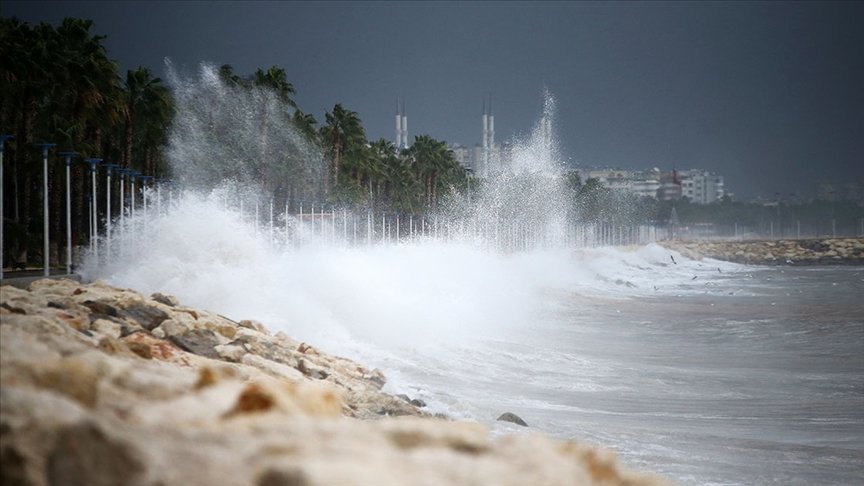 Meteorolojiden Doğu Akdeniz için fırtına uyarısı