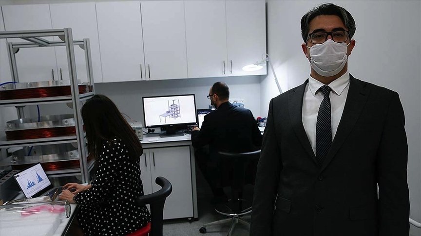 Oxford’daki kariyerini bırakan bilim insanı üniversitedeki genç beyinlere örnek oluyor
