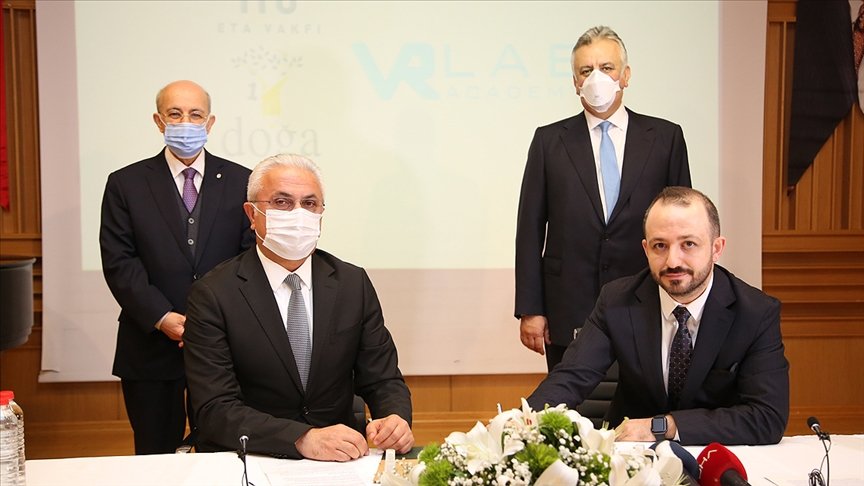 İTÜ ETA Vakfı Doğa Koleji, laboratuvar deneylerini sanal ortama taşıyor