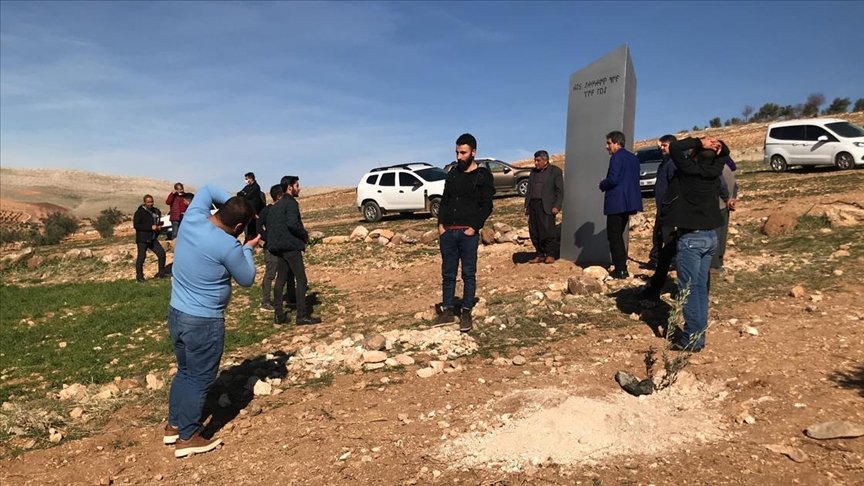 Göbeklitepe’deki monolitin Milli Uzay Programı tanıtımında kullanılması Şanlıurfalıları sevindirdi
