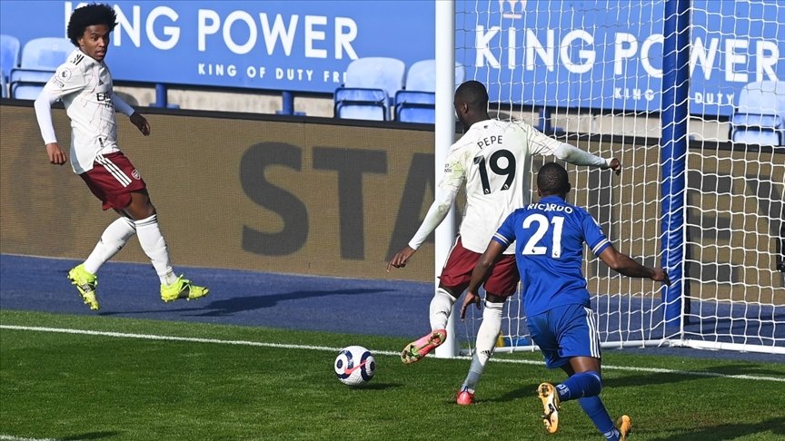 Leicester City, sahasında Arsenal’e mağlup oldu