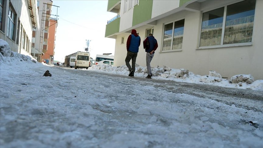 Doğu Anadolu’nun en soğuk kenti sıfırın altında 23 dereceyle Ağrı oldu