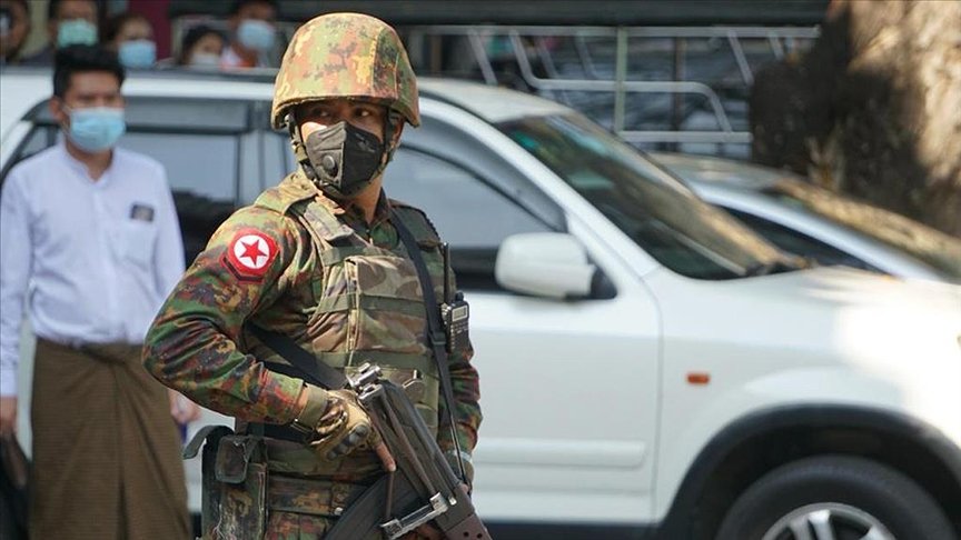 Myanmar’daki darbe sonrası gözler Genelkurmay Başkanı Hlaing’a çevrildi