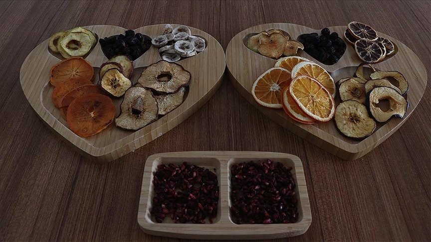 İtalya’da gördüğü meyve ve sebze kurutma tesisini Niğde’de kurarak yurt dışına açıldı