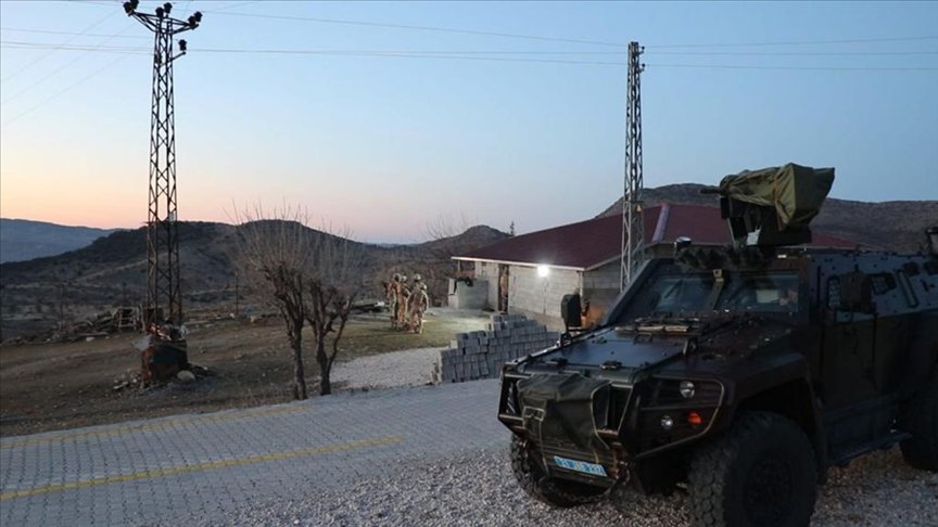 Diyarbakır’da ‘Eren-2 Narko Terör Tırpan-2’ operasyonunda 16 şüpheli yakalandı