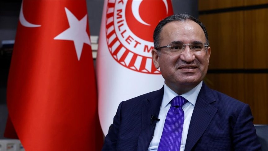 TBMM Anayasa Komisyonu Başkanı Bozdağ: Sıfırdan yeni bir anayasa yapmak, yeni bir cumhuriyet kurmak değil