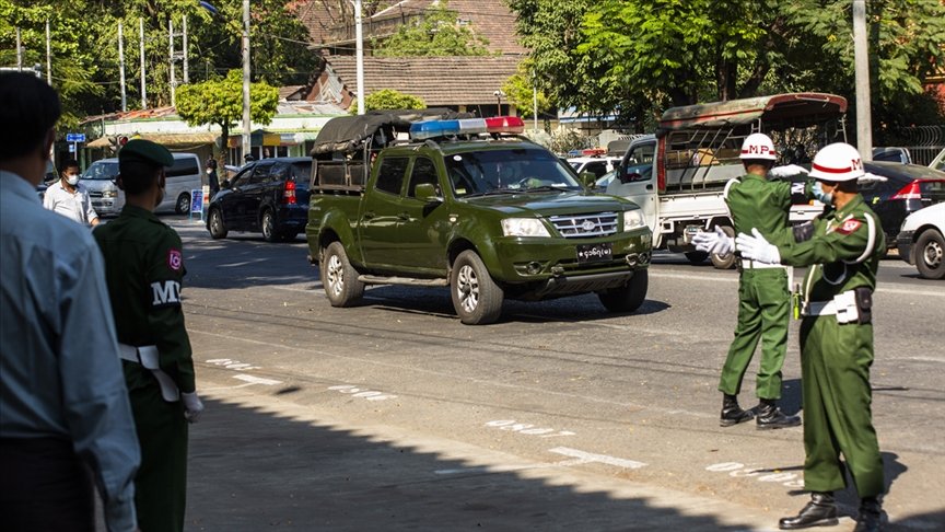 AB’den Myanmar’a yaptırım sinyali