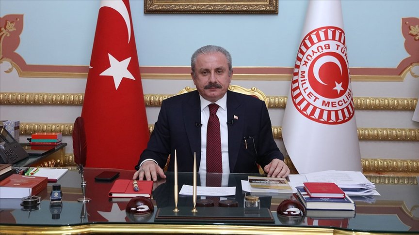 TBMM Başkanı Şentop: Meclis’teki tüm partilerin yeni anayasa tartışmasının içinde olması doğru olacaktır