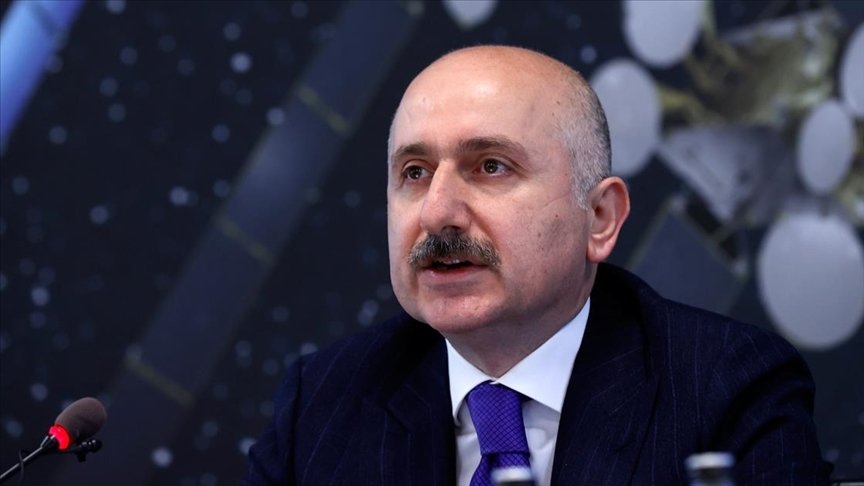 Bakan Karaismailoğlu: Türkiye, bilişim, e-Ticaret ve siber güvenlik alanında gençlerle büyüyecek