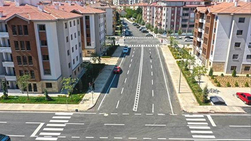 Elazığ’da depremzedeler için yapılan 167 konut için kura çekildi