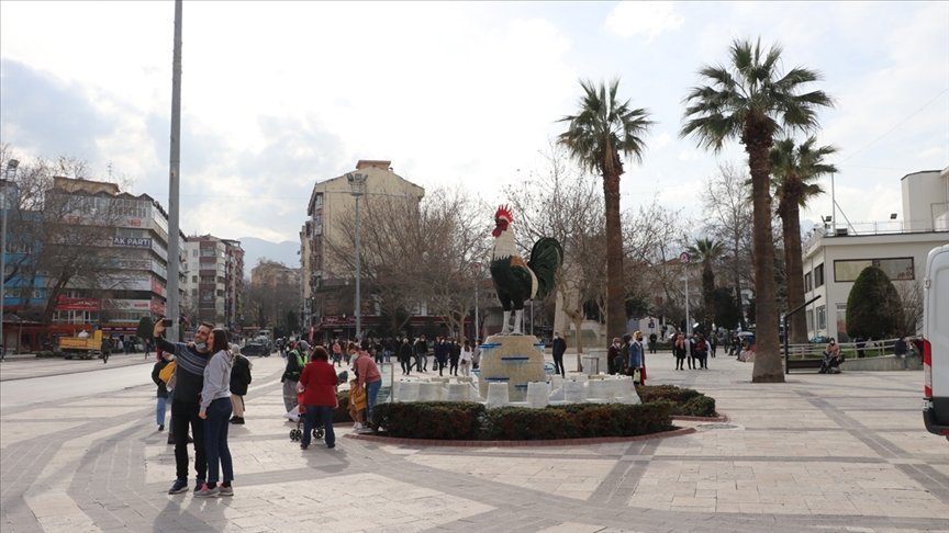 Denizli’de Kovid-19 nedeniyle toplantı ve gösteri yürüyüşleri bir ay yasaklandı