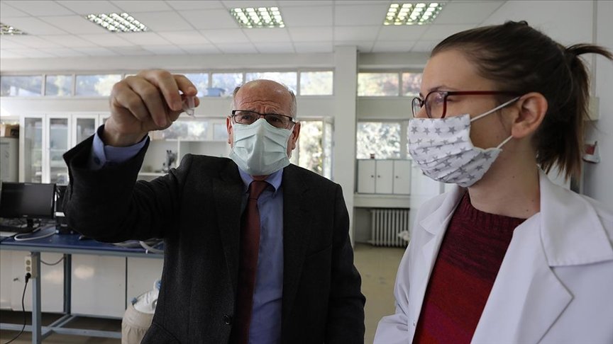 TÜBİTAK ödüllü bilim insanı kurak dünyada yaşayabilecek bitkilerin ‘anahtarını’ arıyor
