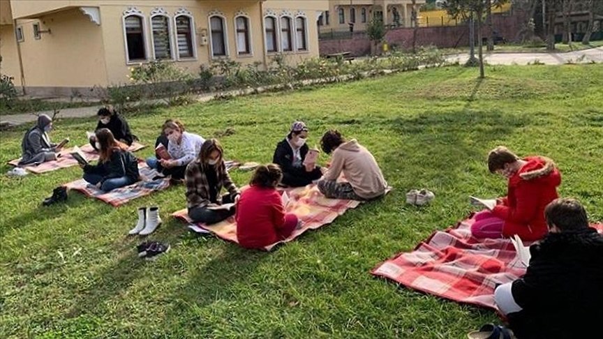 Aile Çalışma ve Sosyal Hizmetler Bakanlığı ‘Çocuklar Güvende Programı’ ile 55 bin 700 çocuğu izledi